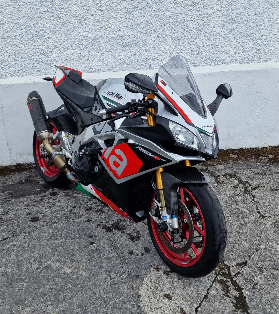 APRILIA RSV4RF @ Doyles Athlone - Image 2