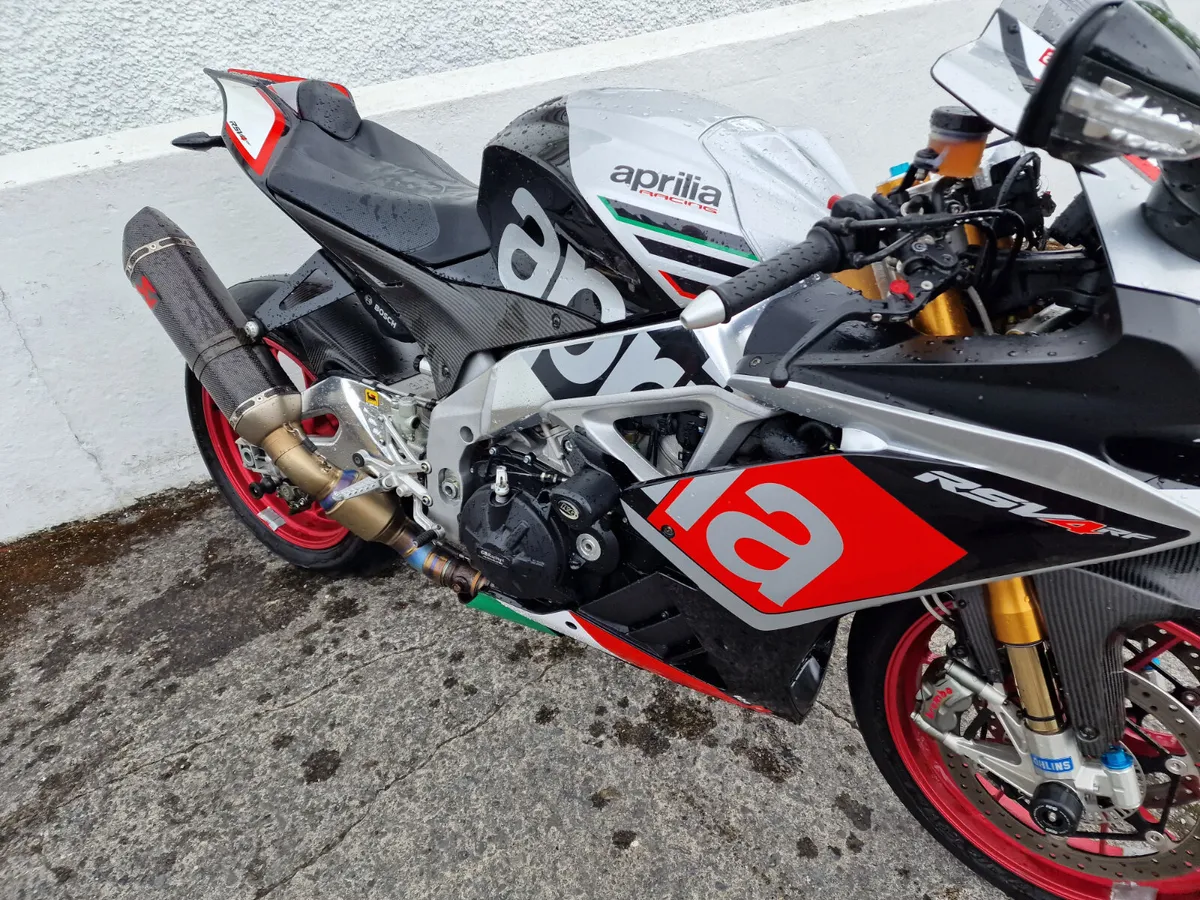 APRILIA RSV4RF @ Doyles Athlone - Image 3