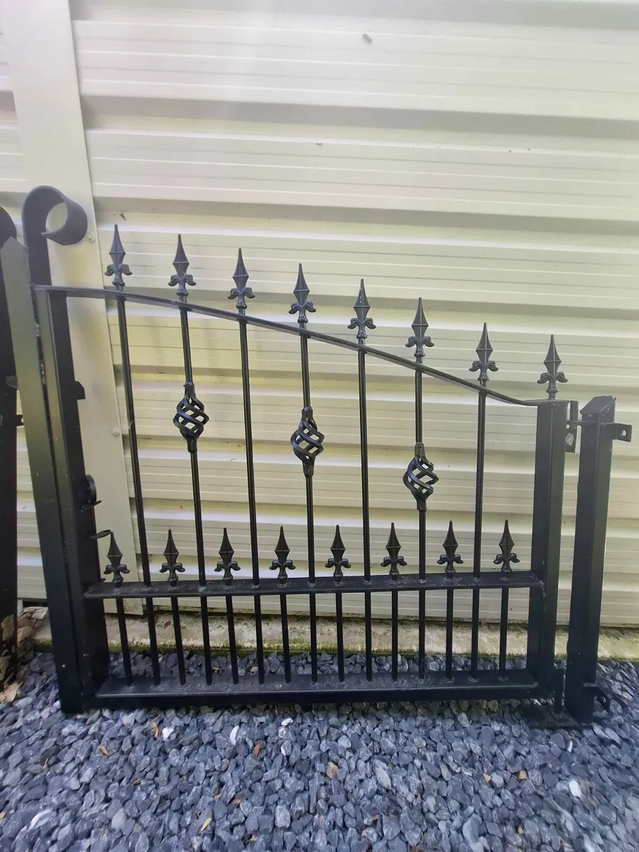 Driveway gates - Image 2