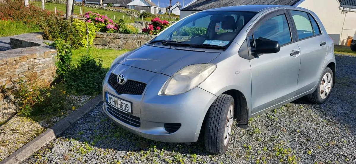 2007 Toyota Yaris - Image 1