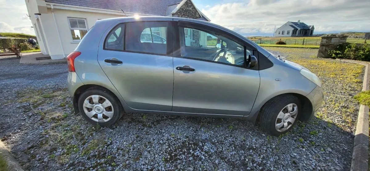 2007 Toyota Yaris - Image 3