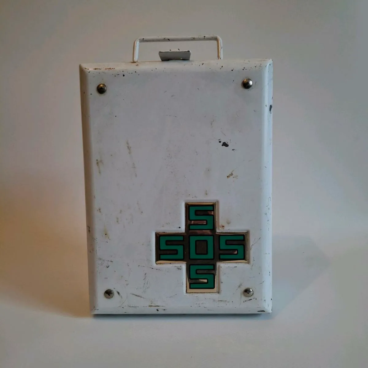 French First Aid Kit - Image 1