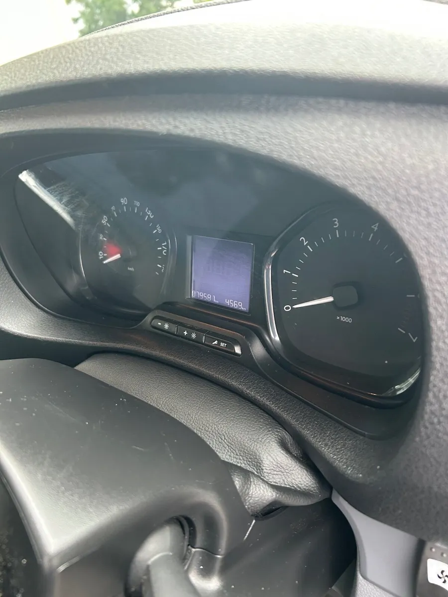 Peugeot Expert 2022 - Image 4