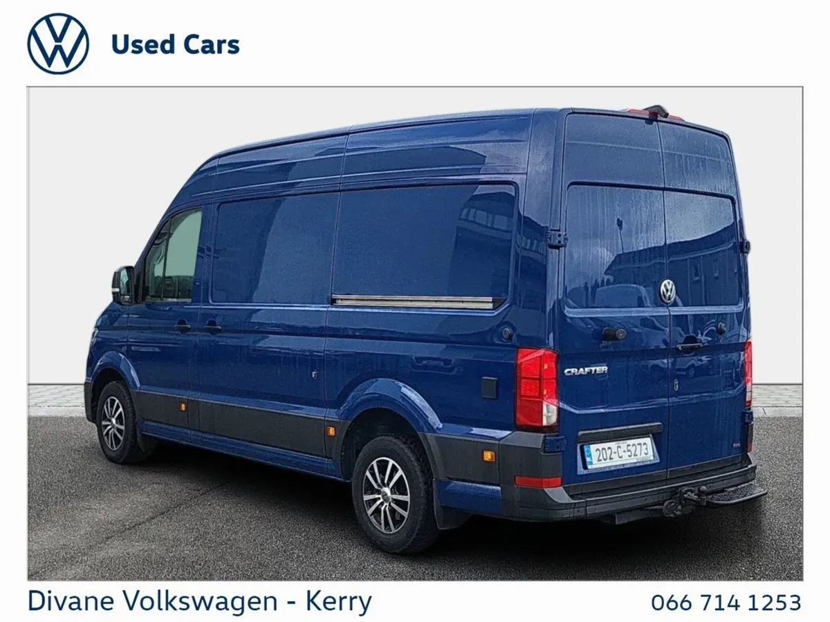 Volkswagen Crafter Highline 35 MWB 140BHP Automat - Image 4