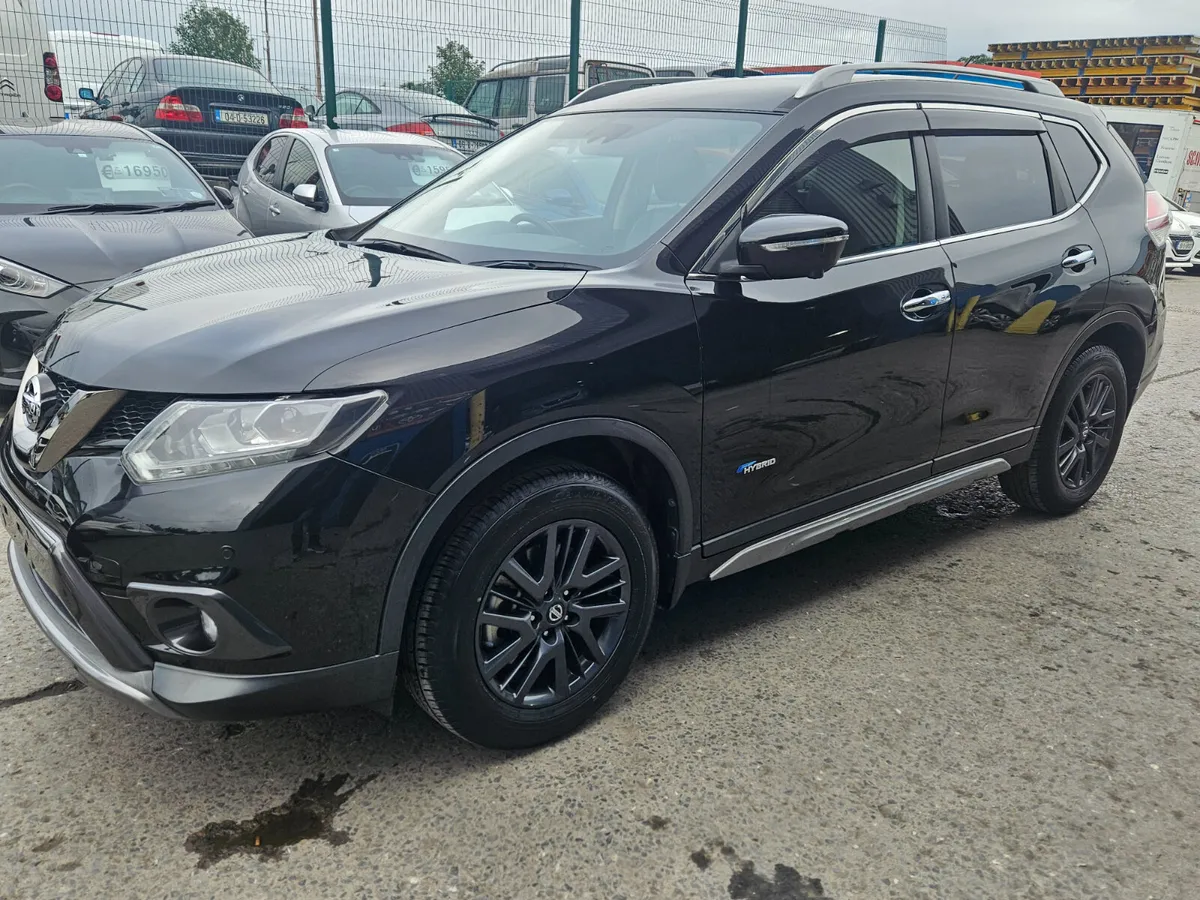 2016 Nissan Xtrail Auto/ Hybrid 4×4 Full leather - Image 3