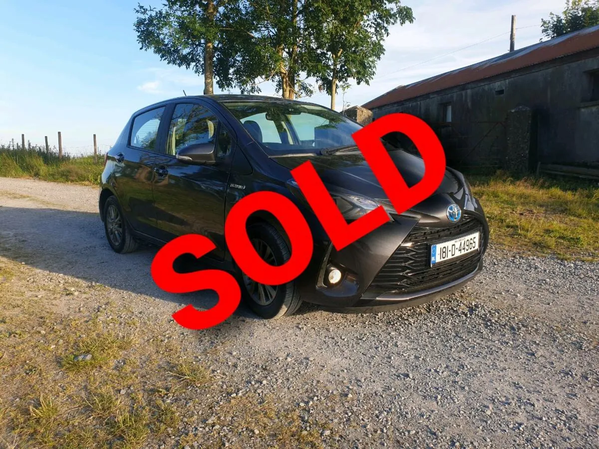 2018 Toyota Yaris Hybrid LOW MILEAGE!! - Image 1