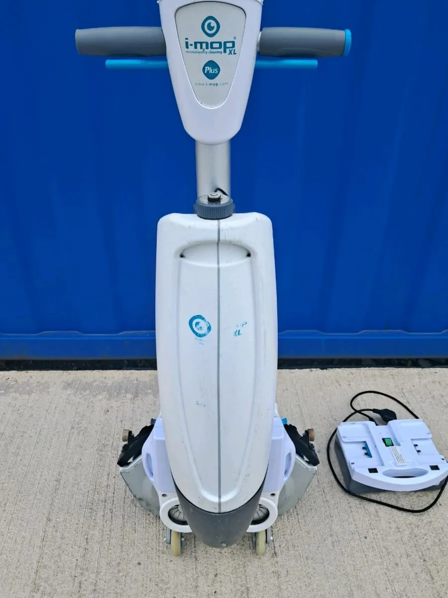 Imop XL scrubber dryer - Image 4