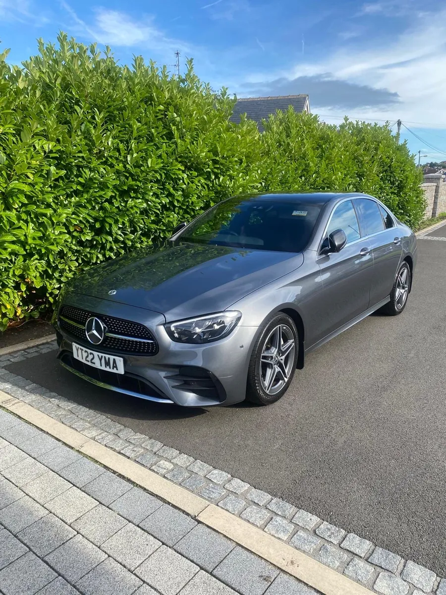 2022 Mercedes.  E 220. Cdi.  A m g - Image 1