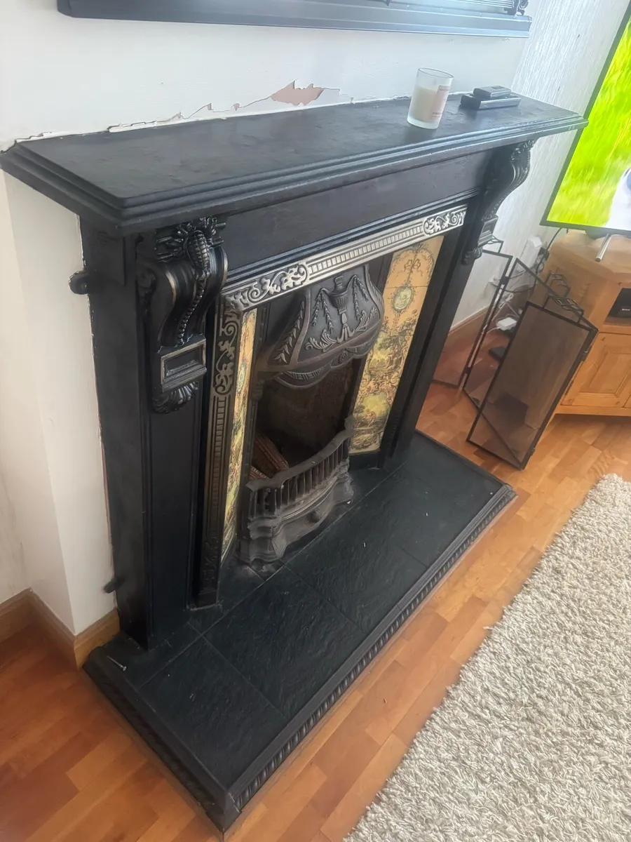 Fire place. - Image 2