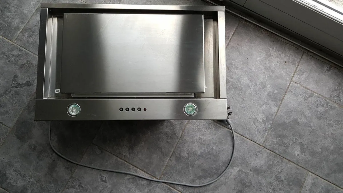 Kitchen Extractor Fan - Image 1