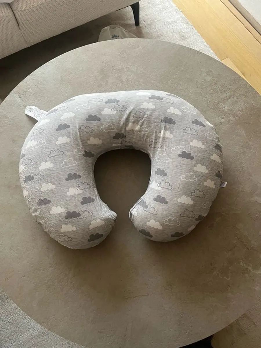 Pregnancy Pillow, baby bath and breast feeding pillow - Image 2