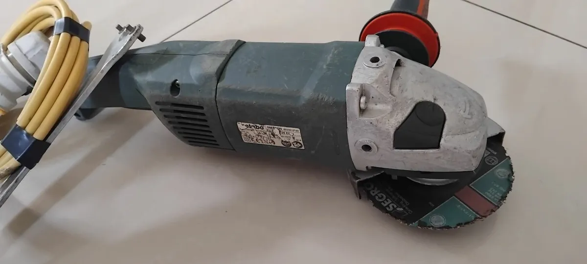 Metabo WA 14-125 Ergo 125mm Grinder 110v - Image 4