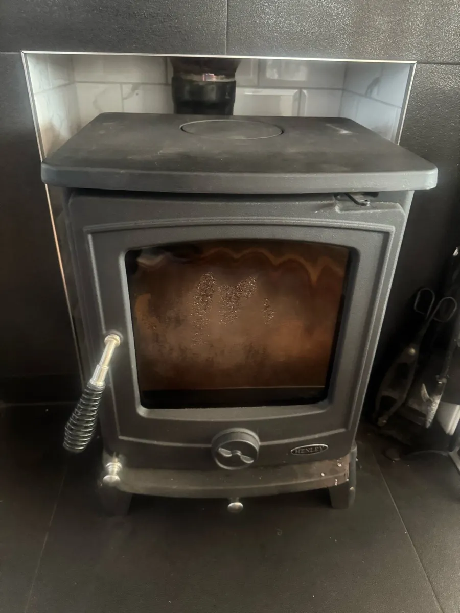 Stove - Image 1