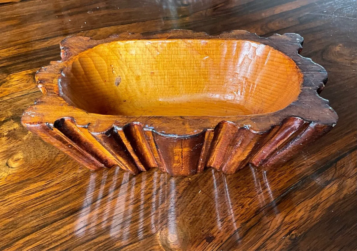 Carved Wooden Box/Dish - Image 2