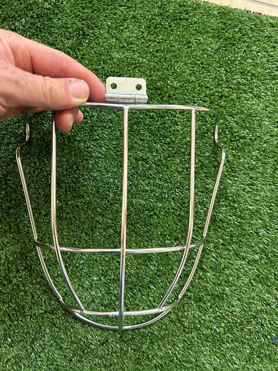 Hurling Helmet - Image 3