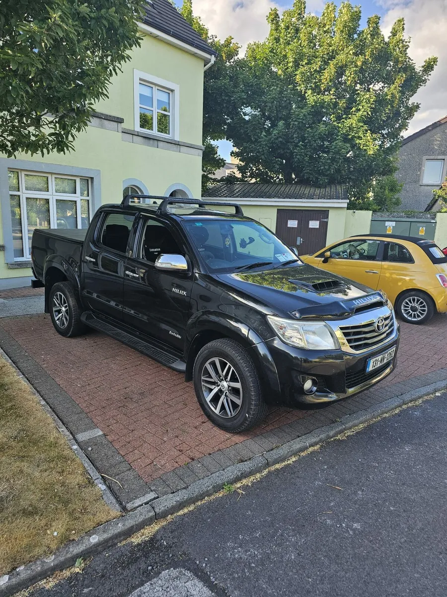 Toyota hilux 3.0 invincible - Image 4
