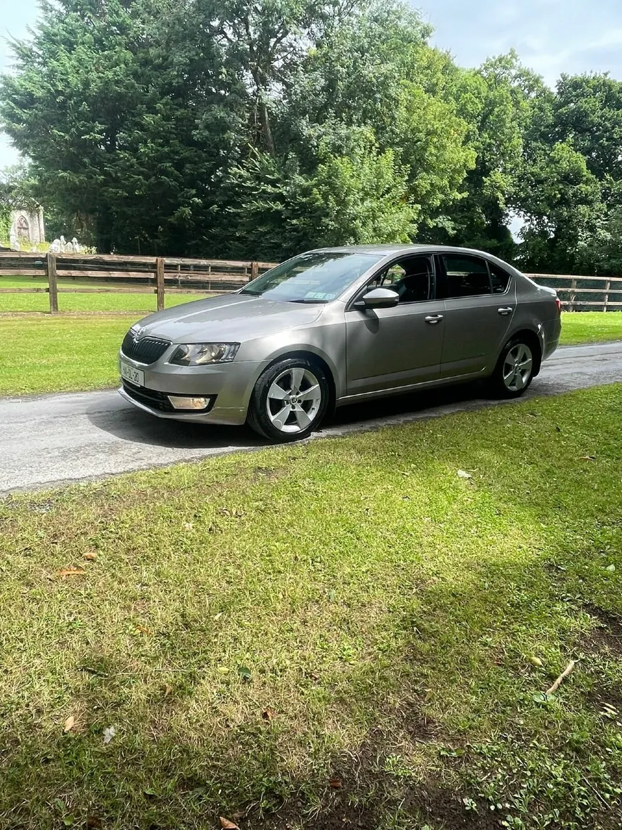 Skoda Octavia 2014 - Image 2