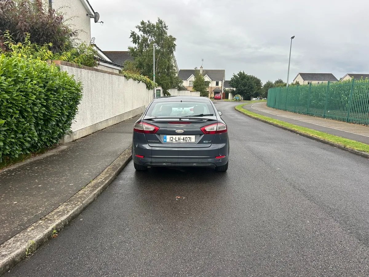 Ford mondeo 2012 - Image 2