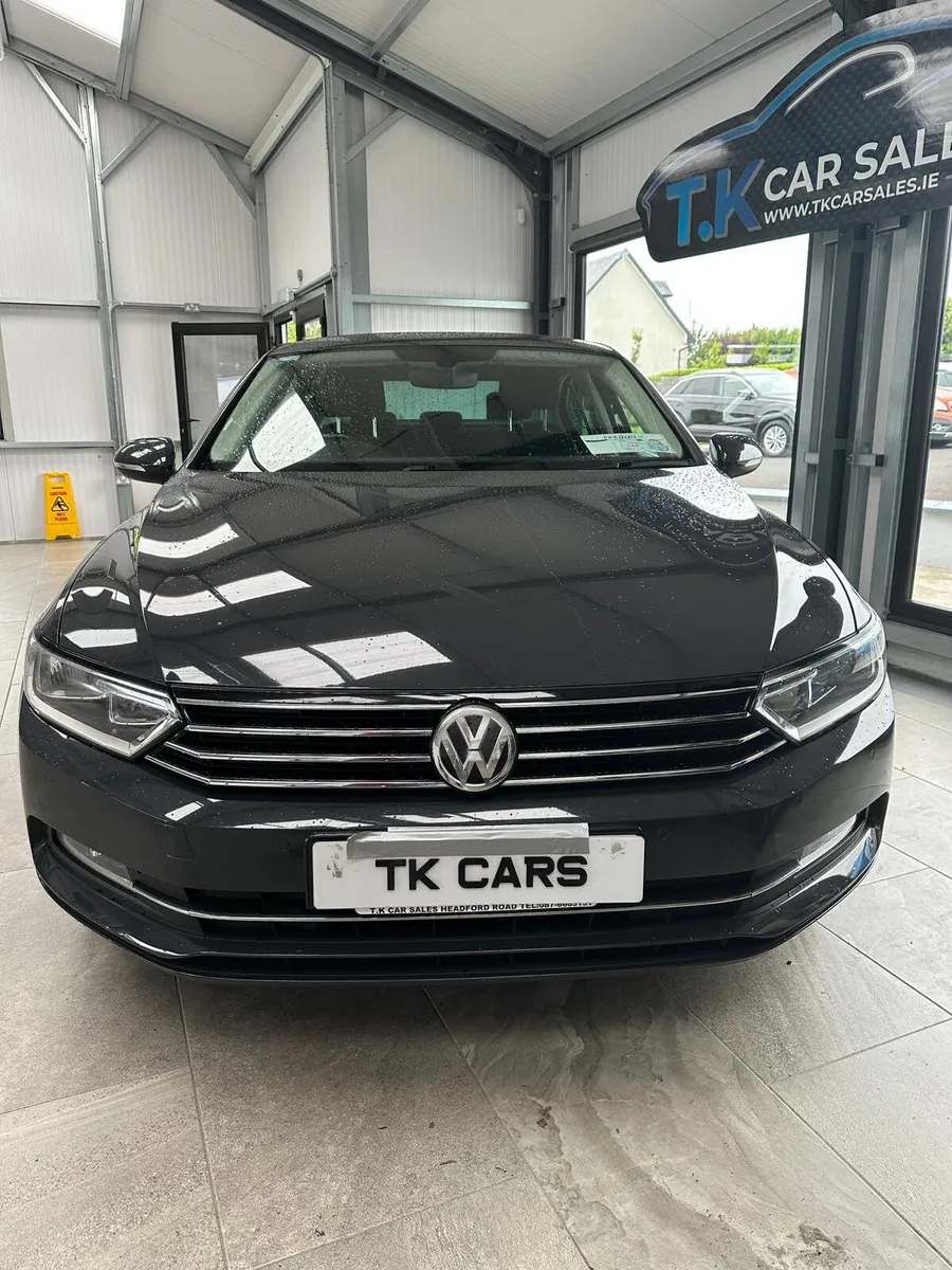 17 VOLKSWAGEN PASSAT COMFORTLINE - Image 2