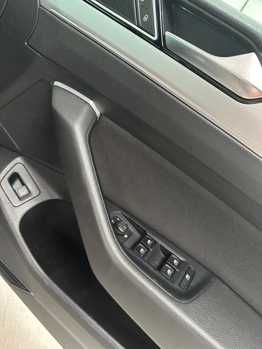 17 VOLKSWAGEN PASSAT COMFORTLINE - Image 4