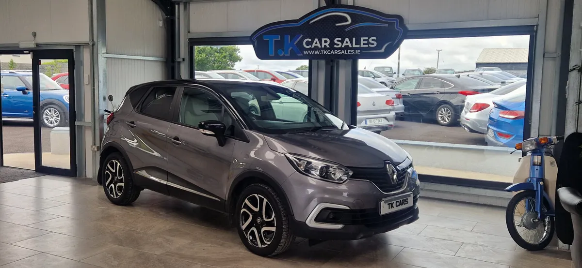 19 RENAULT CAPTUR ICONIC - Image 1