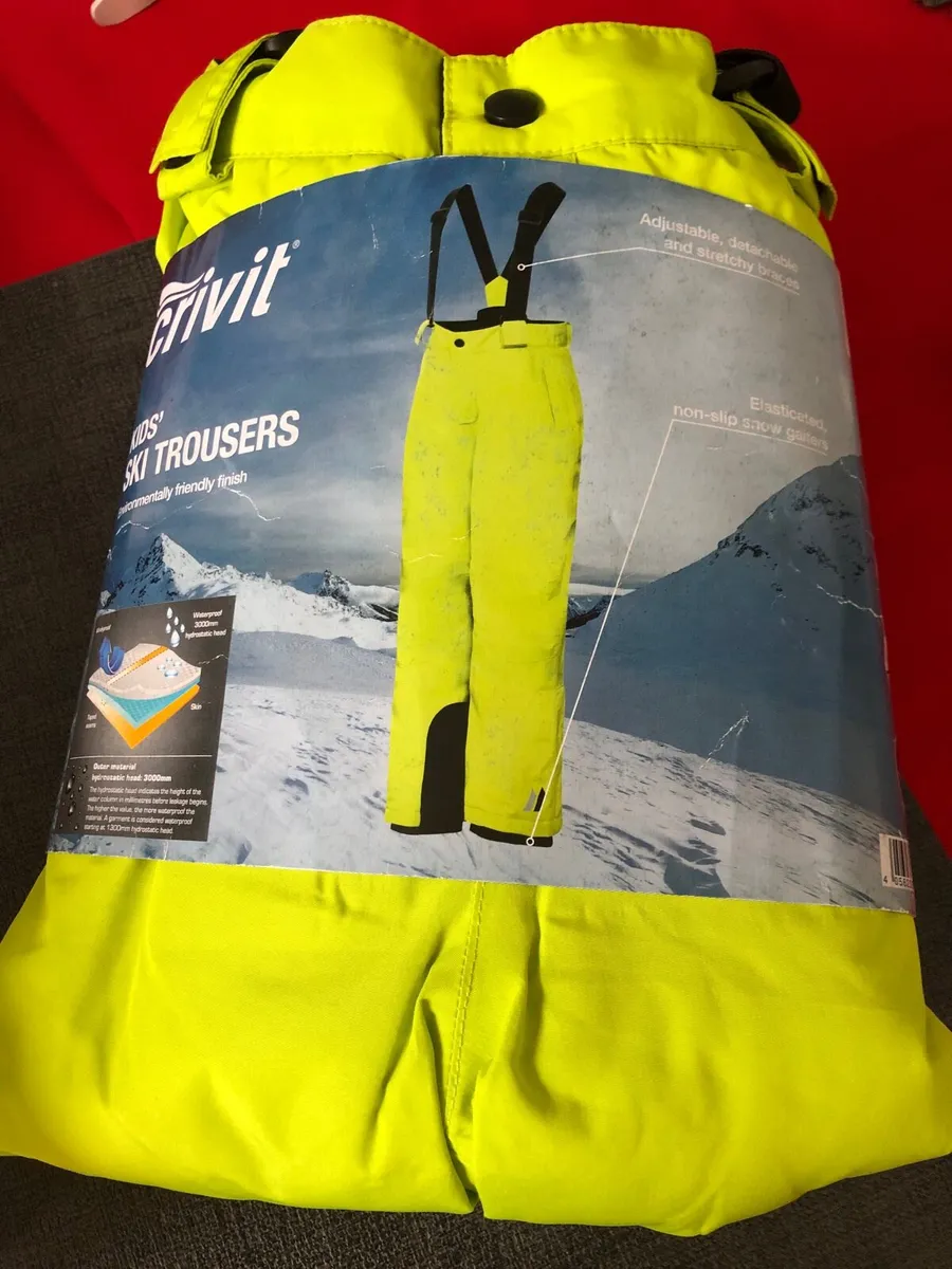 Boys ski trousers age 10/12 €10 - Image 1