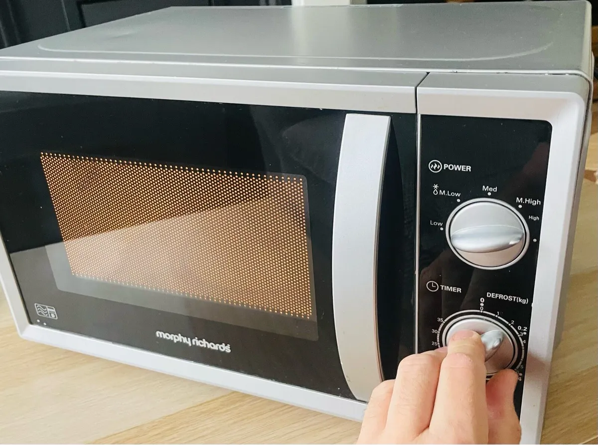 Microwave MorphyRichards - Image 1
