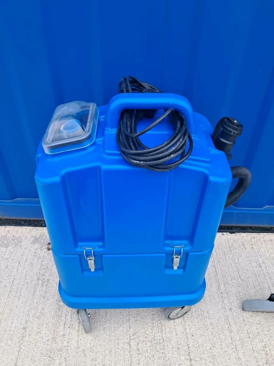 Santoemma carpet cleaning machine - Image 1