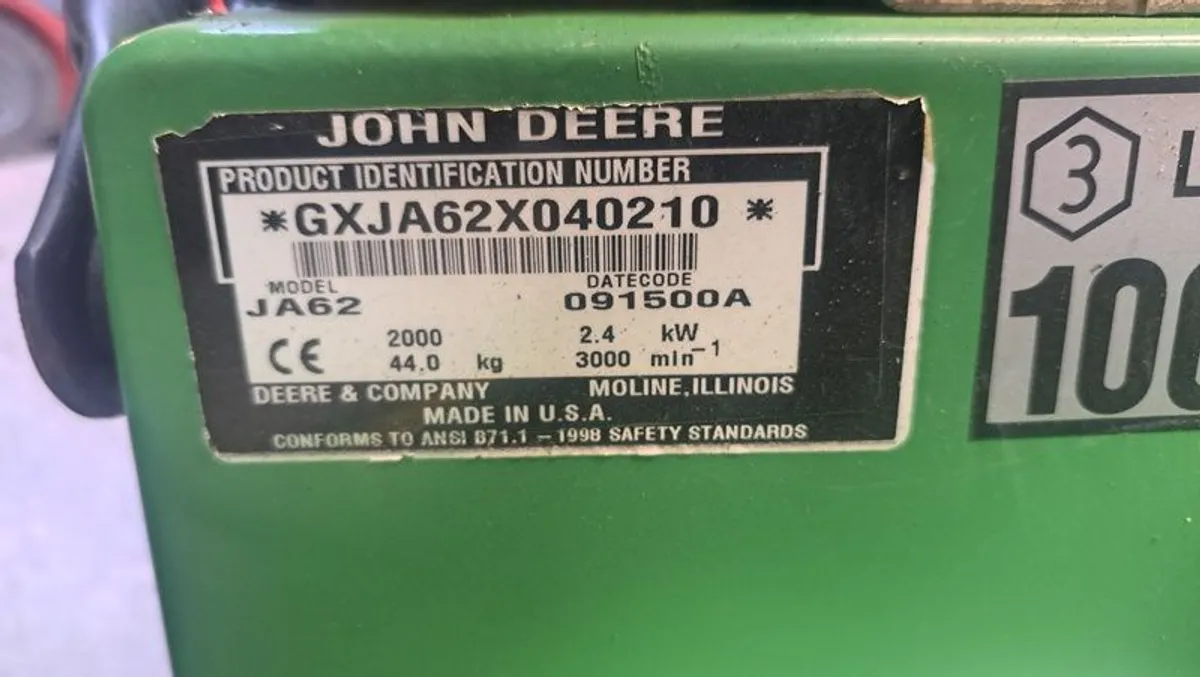 John Deere Lawnmower - Image 4