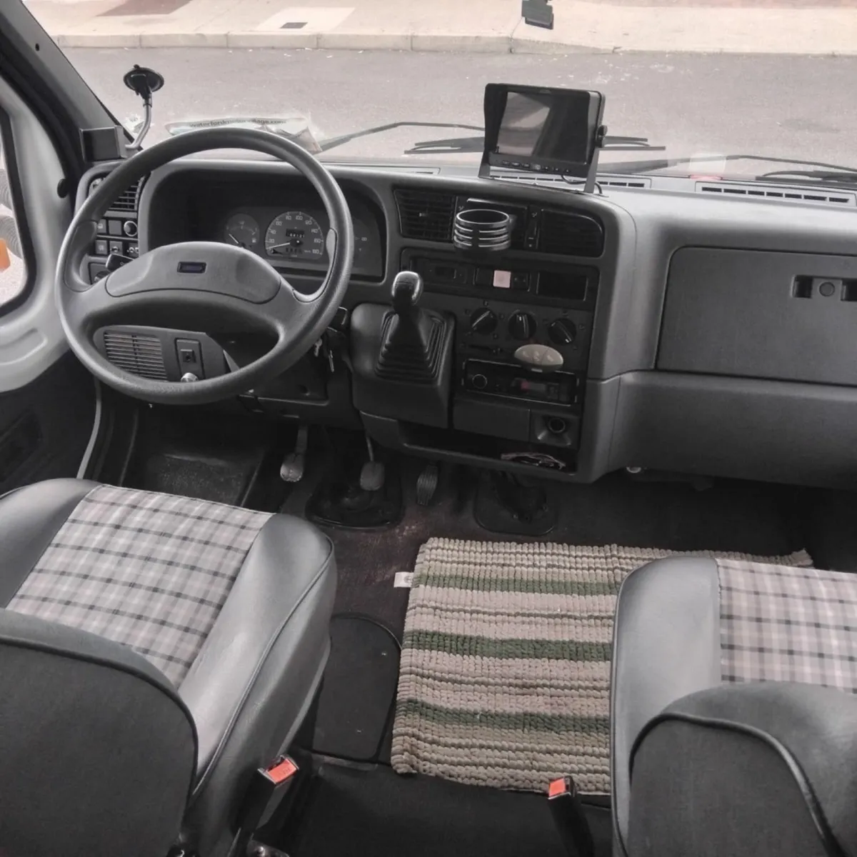 Camper Van - Image 3