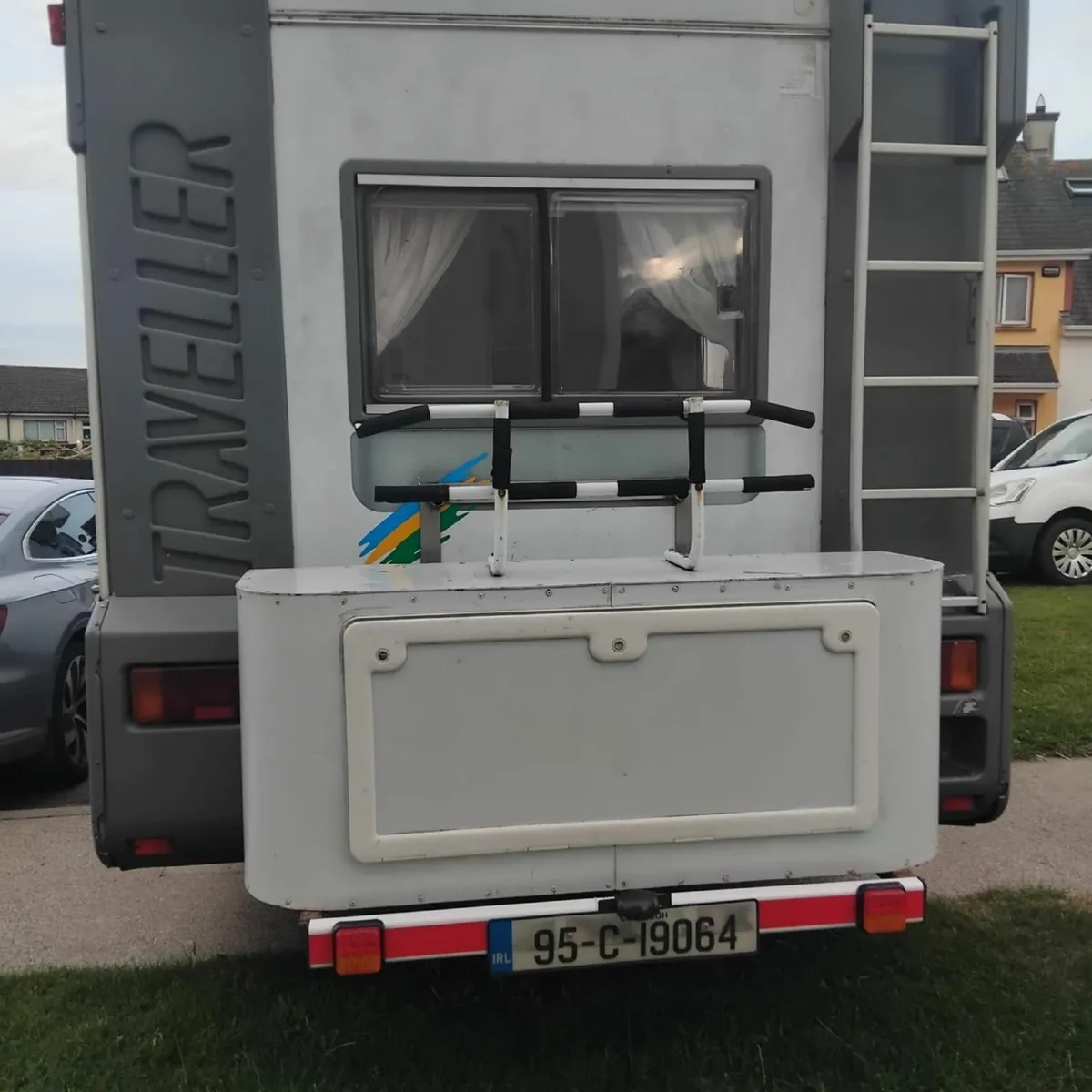 Camper Van - Image 4
