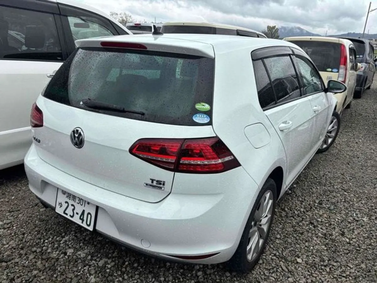 Volkswagen Golf 1.2 Tsi Petrol Automatic Low Kms - Image 2