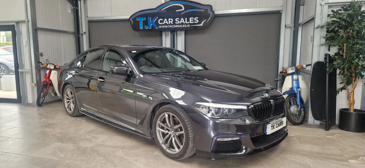 18 BMW 520 SERIES M-SPORT - Image 1
