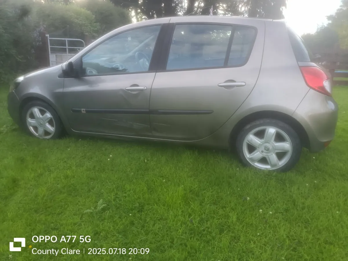 Renault Clio 2010 - Image 4
