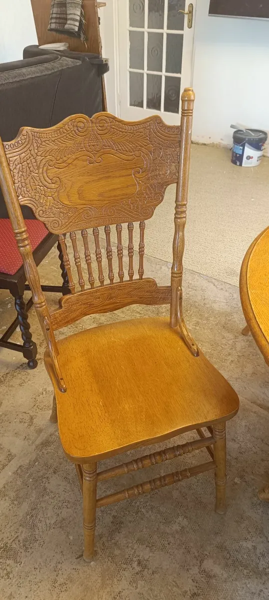 Kitchen Table and Chairs - Image 4
