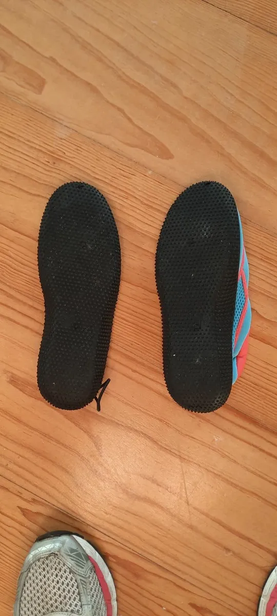 Swim shoes uk 2.5 - Image 2