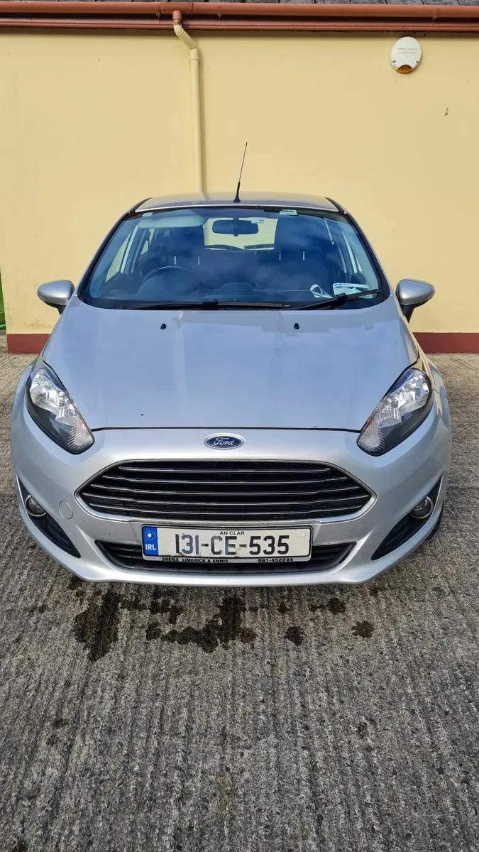 Ford Fiesta 2013 - Image 2