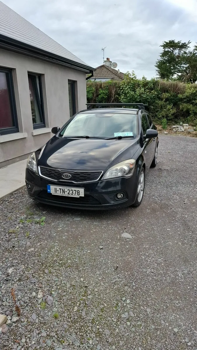 Kia Ceed 2011 - Image 1
