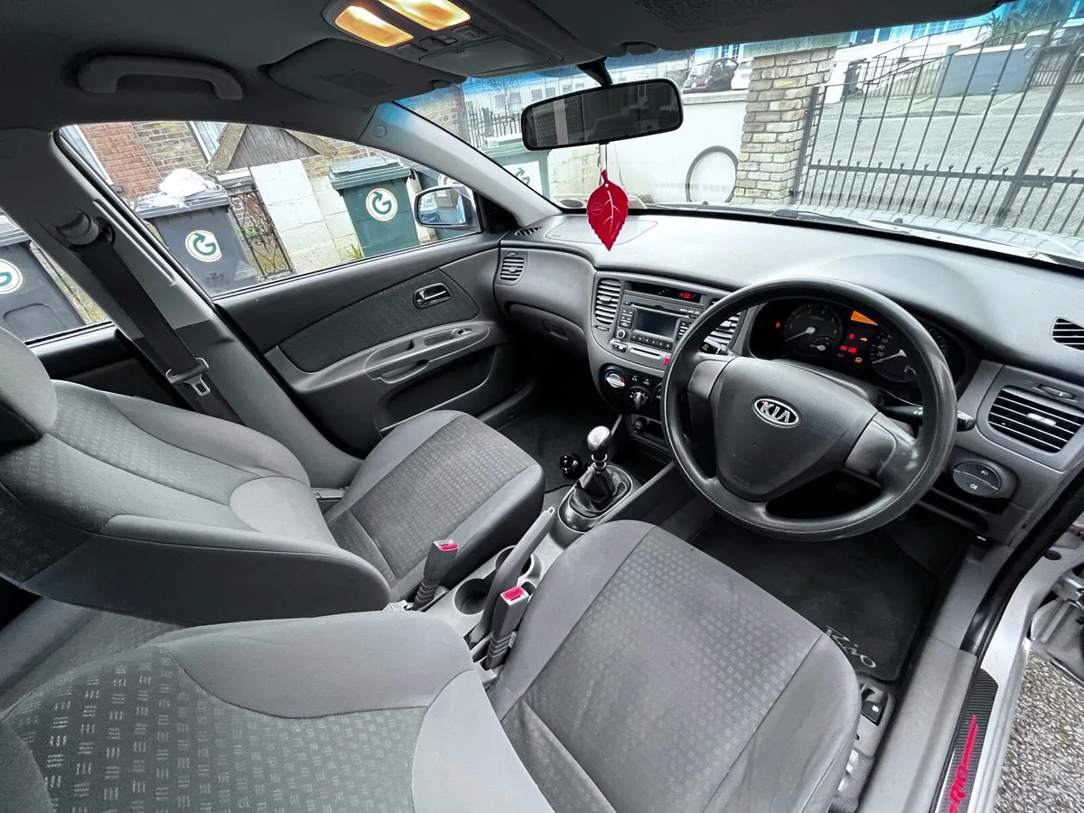 Kia Rio - Image 4