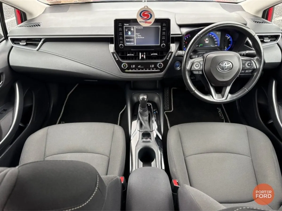 Toyota Corolla 1.8 Hybrid Luna Saloon Auto - Image 2