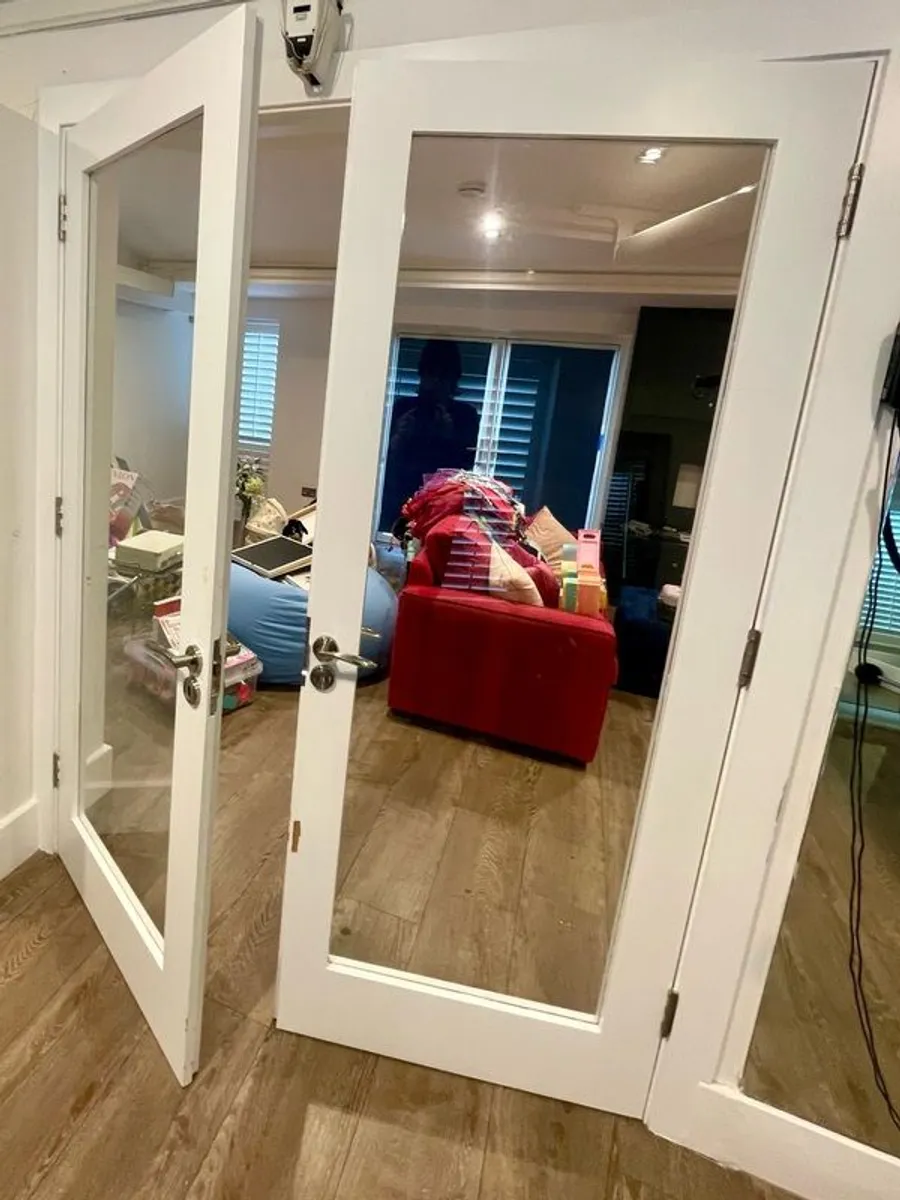 2 Glass Doors - Image 3