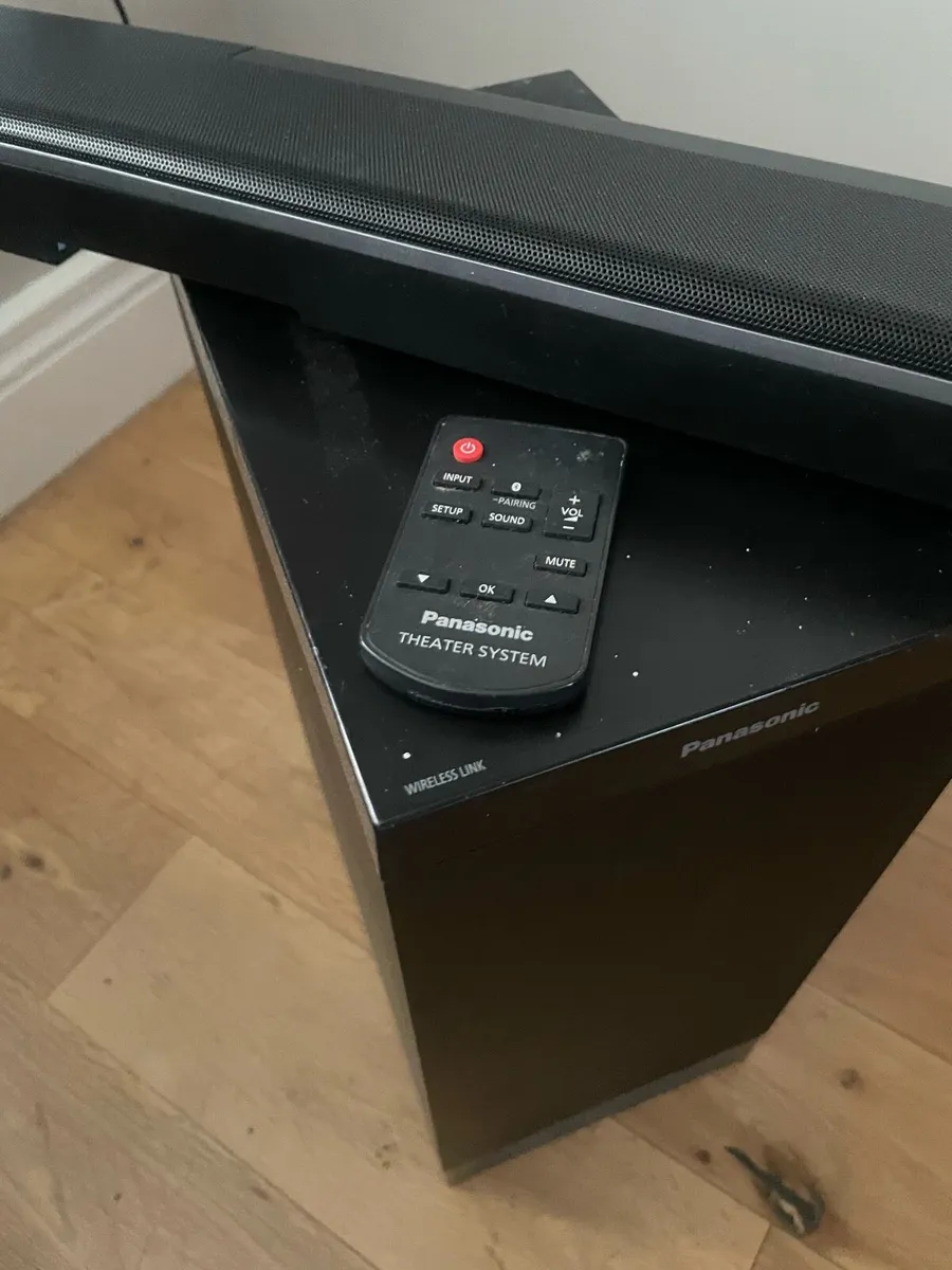 Panasonic sound bar complete with woofer & remote - Image 3