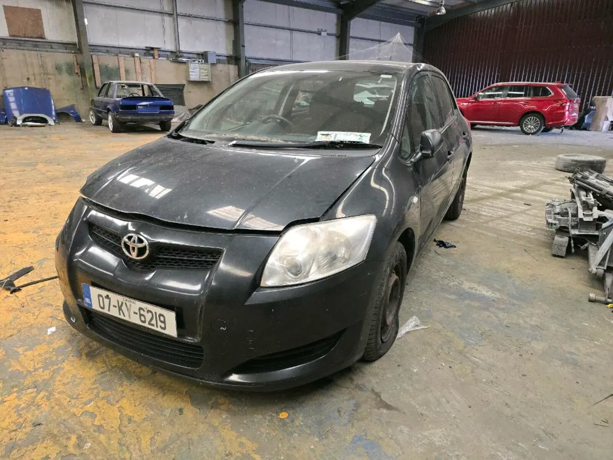 Toyota Auris 1.4 D4D - Image 1