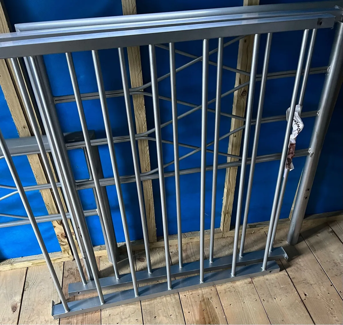 Single bed frame - Image 1