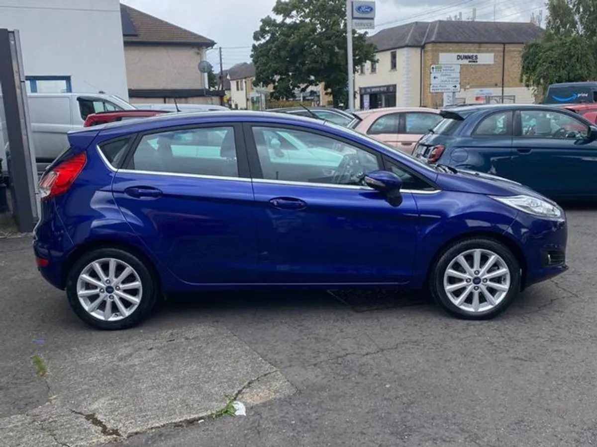 Ford Fiesta MCA Titanium 1.25 60ps M5 4DR - Image 3