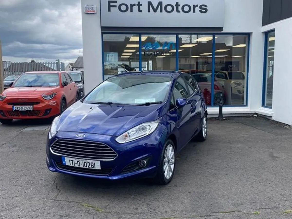 Ford Fiesta MCA Titanium 1.25 60ps M5 4DR - Image 4