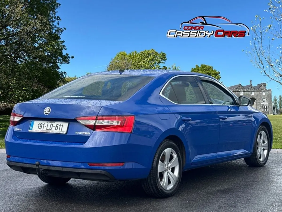 Skoda Superb 2.0tdi SE Technology 150PS SCR 5DR - Image 2