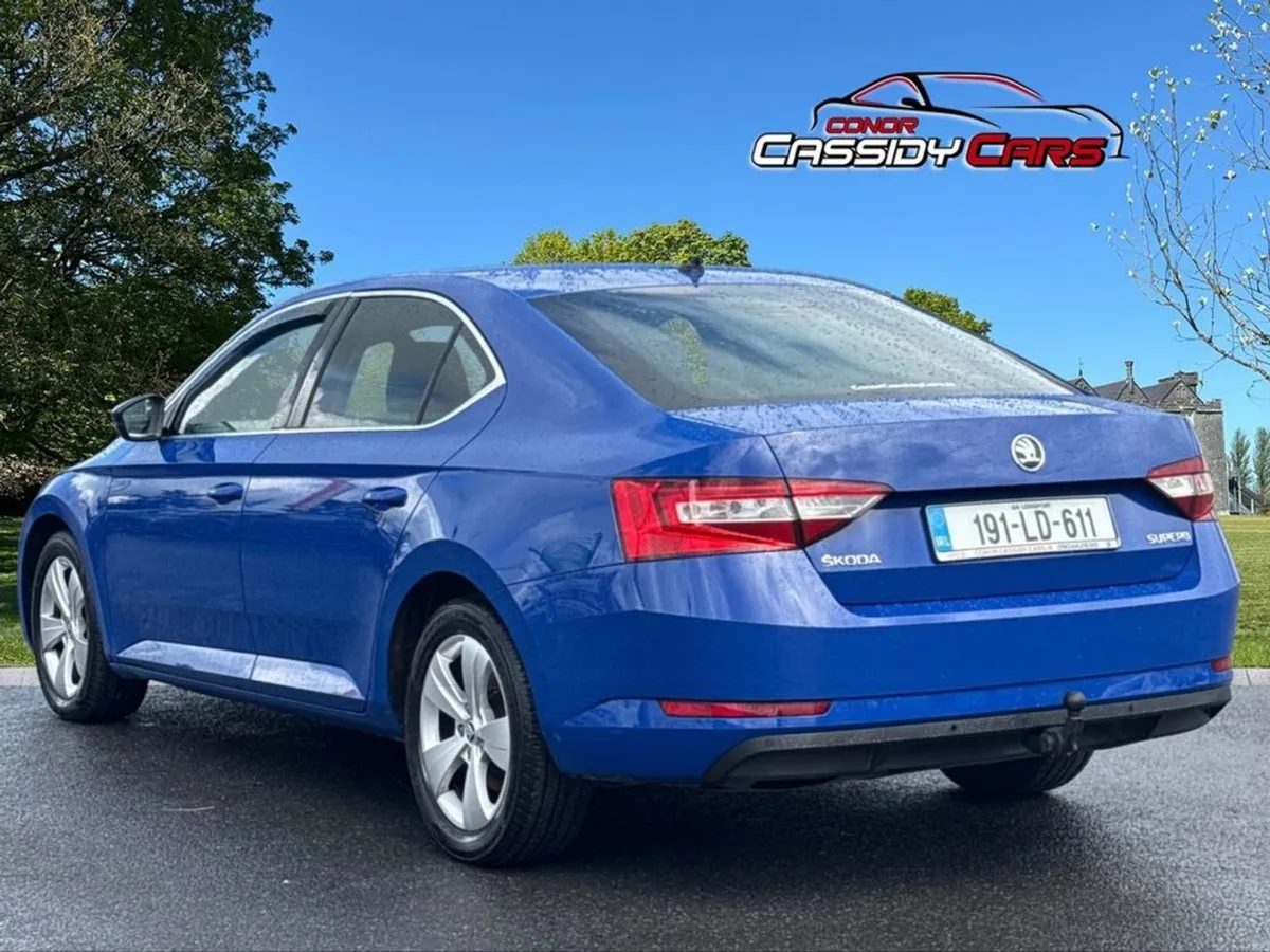 Skoda Superb 2.0tdi SE Technology 150PS SCR 5DR - Image 3