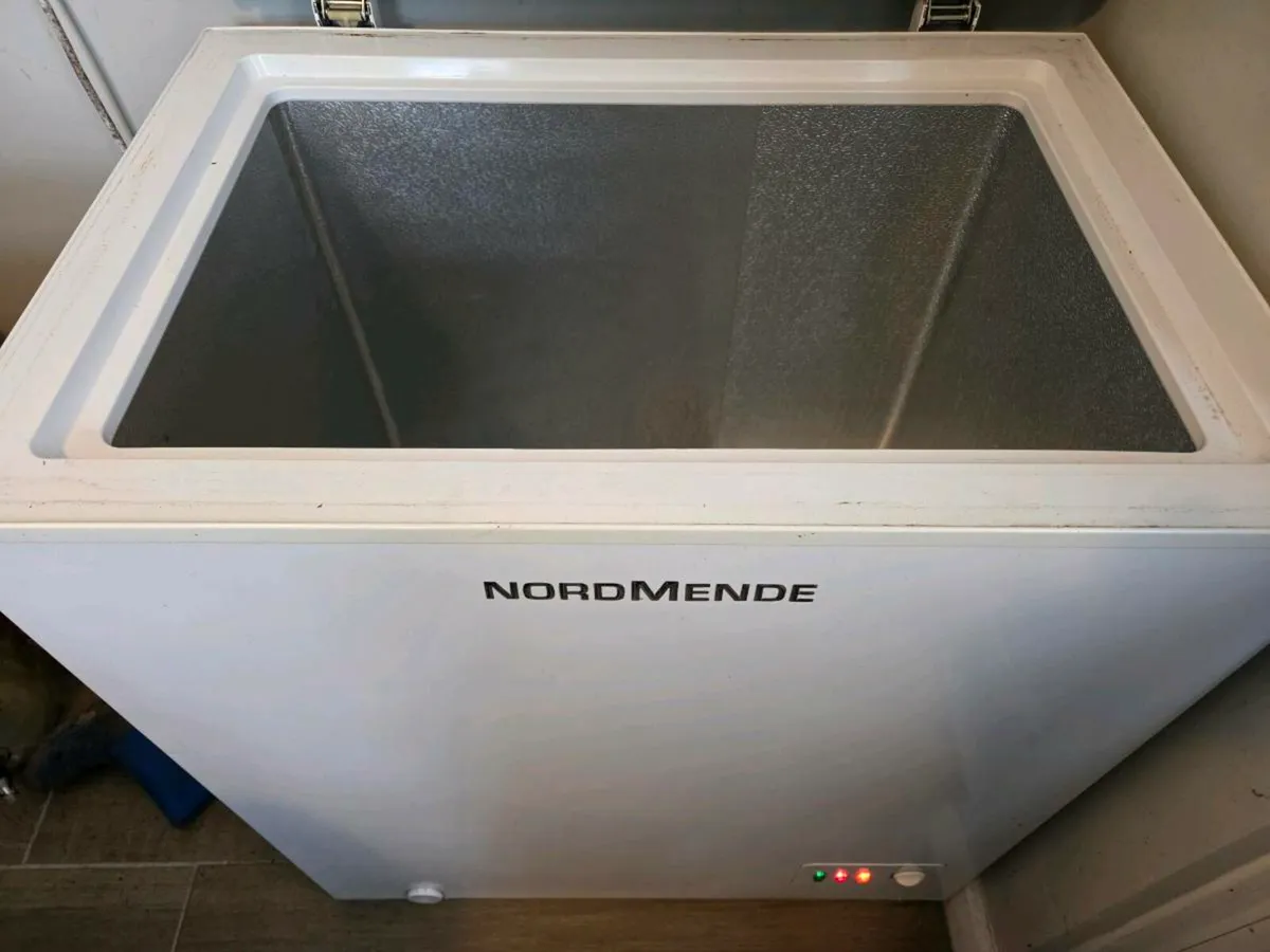 NordMende 142L Chest Freezer - Image 2