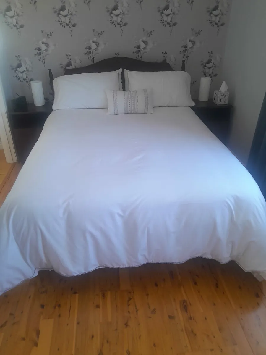 Bedroom Full Set - Image 1